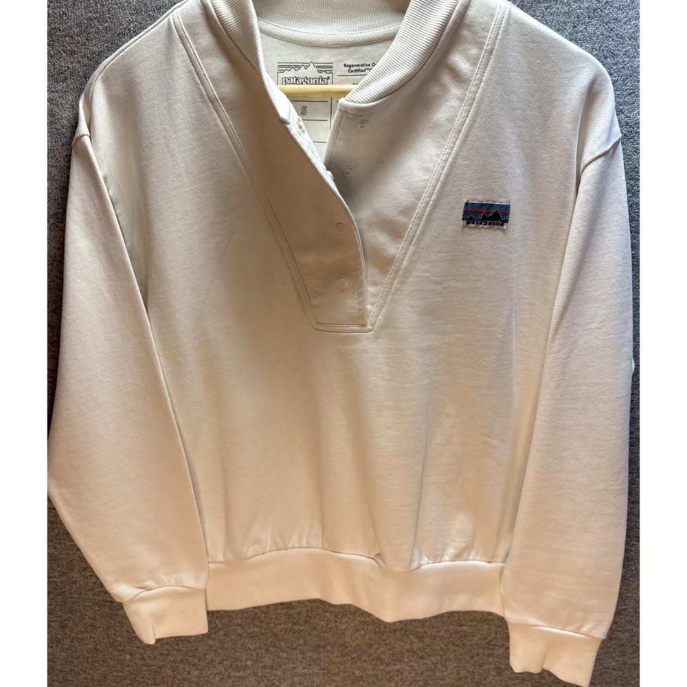 Patagonia Women's 1/4 Snap Pull Over Sweat Shirt Cream White Organic Cotton